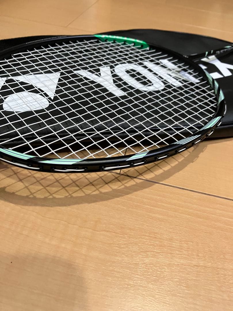 YONEX バドミントンラケット ケース付き　アストロクス11