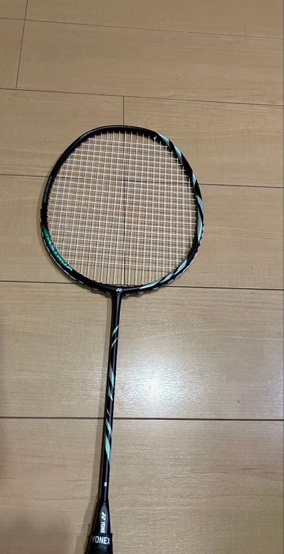 YONEX バドミントンラケット ケース付き　アストロクス11