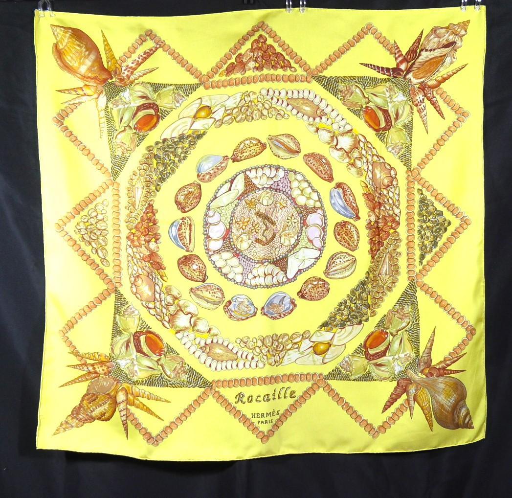 美品　HERMES エルメス　大判スカーフ　カレ90　 D565