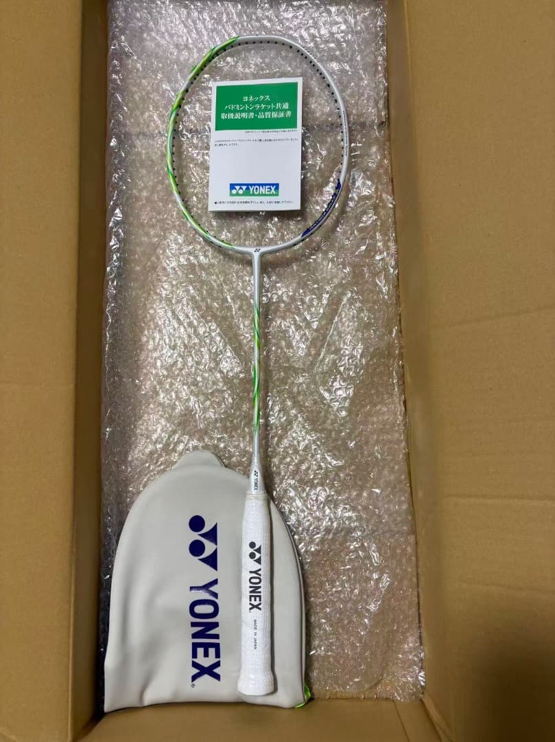 YONEX 100ZZ VA AX100ZVA 4UG5 12月19日発売