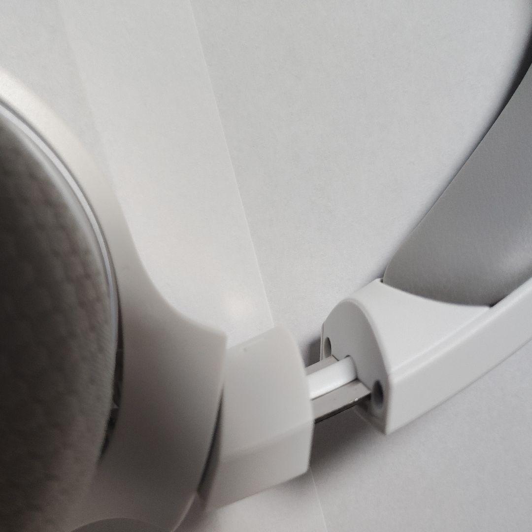 ヘッドホン Razer Barracuda X Mercury White