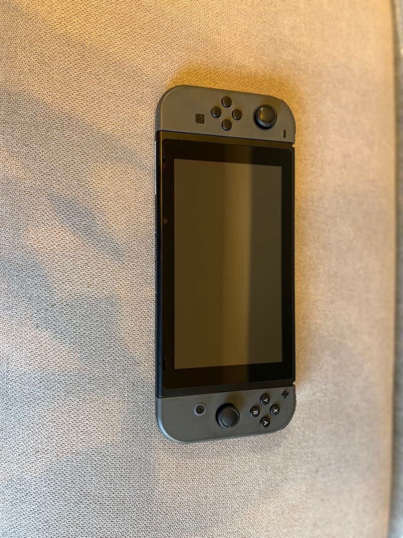 中古　ニンテンドースイッチ　ソフト3本付き