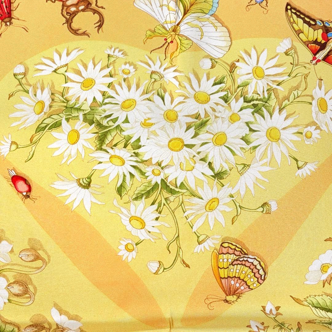 Salvatore Ferragamoスカーフ 花 蝶 てんとう虫 シルク 美品