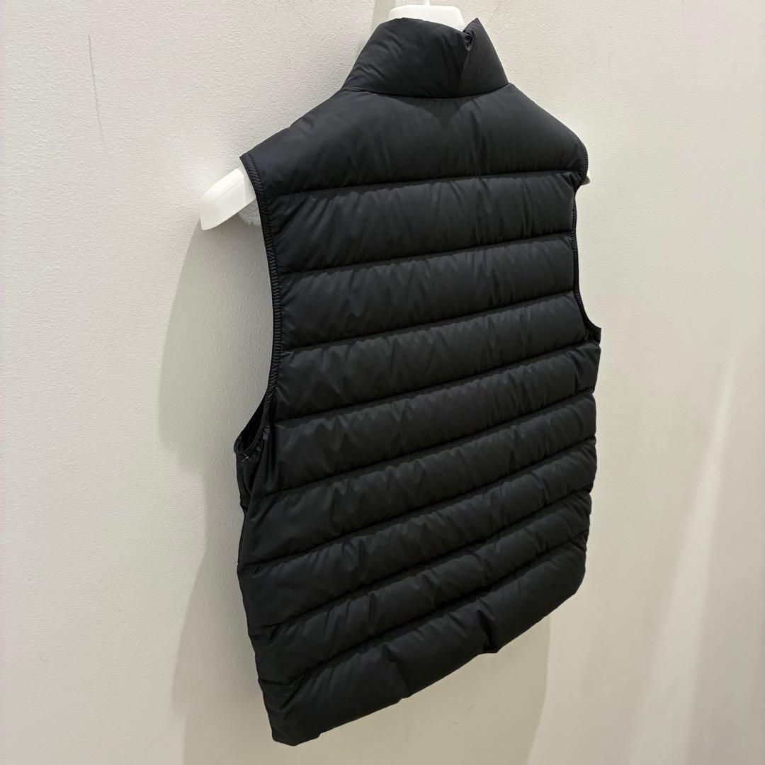 MONCLER モンクレール　LECHTAL ダウンベスト