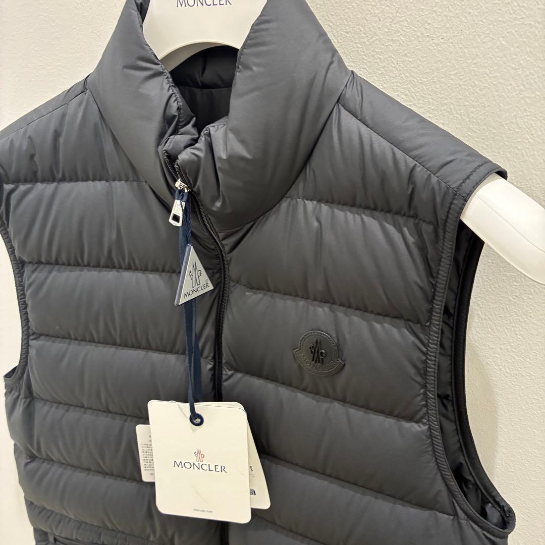MONCLER モンクレール　LECHTAL ダウンベスト