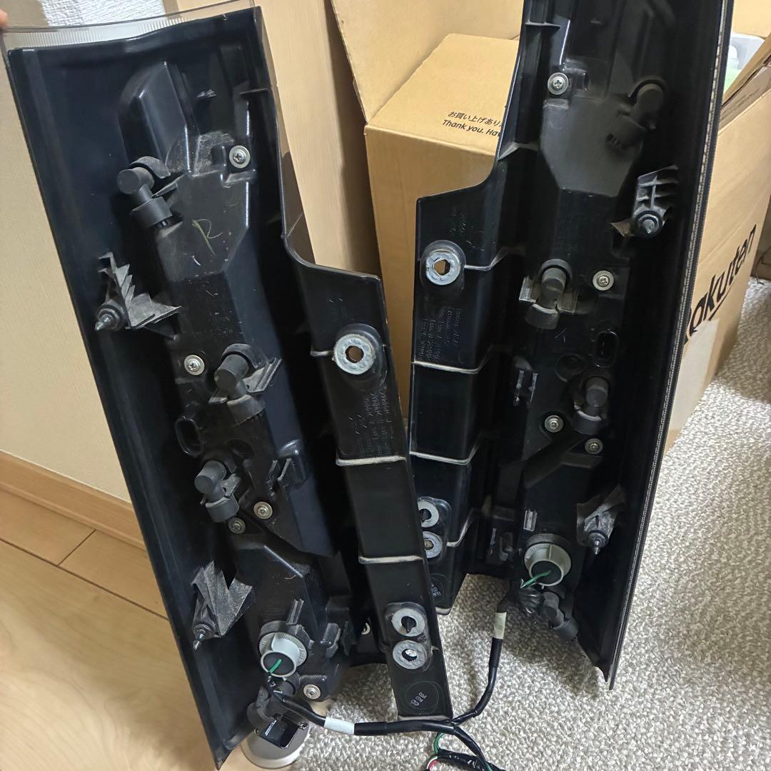スペーシアカスタム　mk53s　LEDテールライト