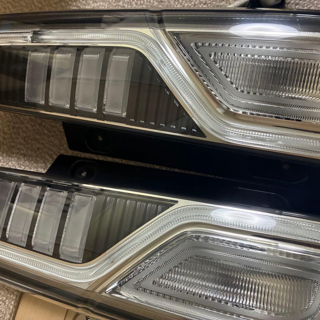 スペーシアカスタム　mk53s　LEDテールライト