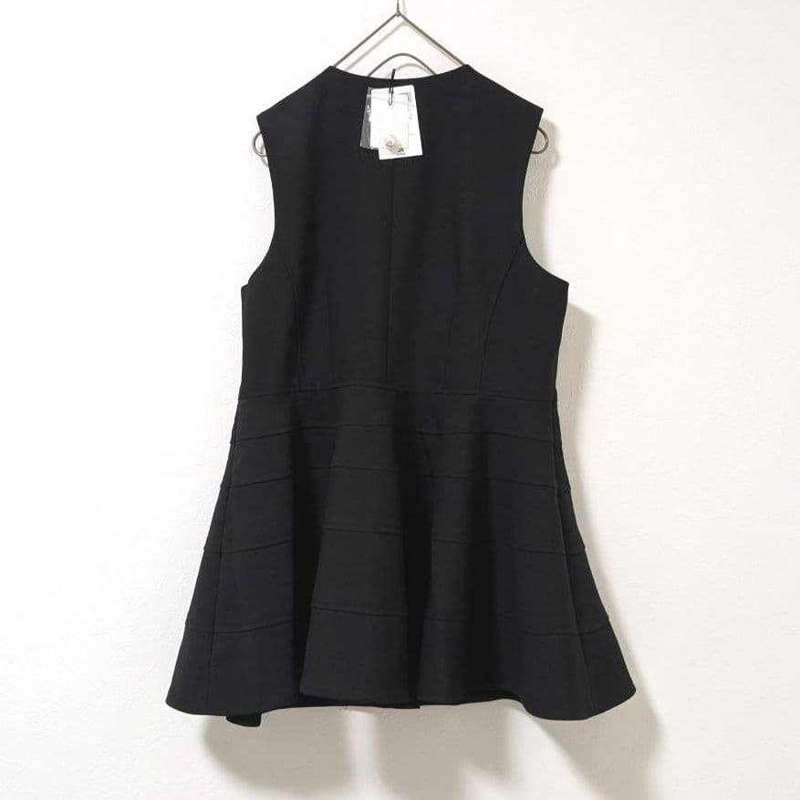 未使用タグ付き【PICCIN PERLA】ピッチンペルラ　パールボタン　ジレ