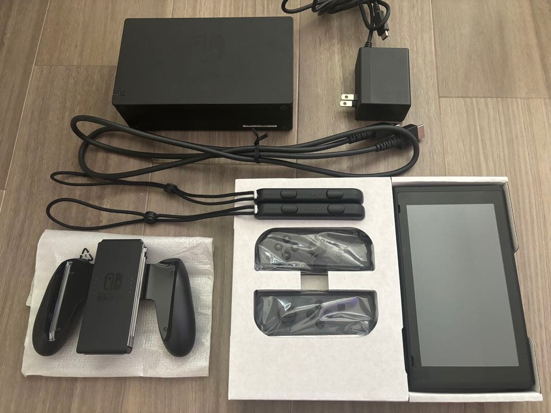 【美品】Nintendo Switch 本体 + ジョイコンセット