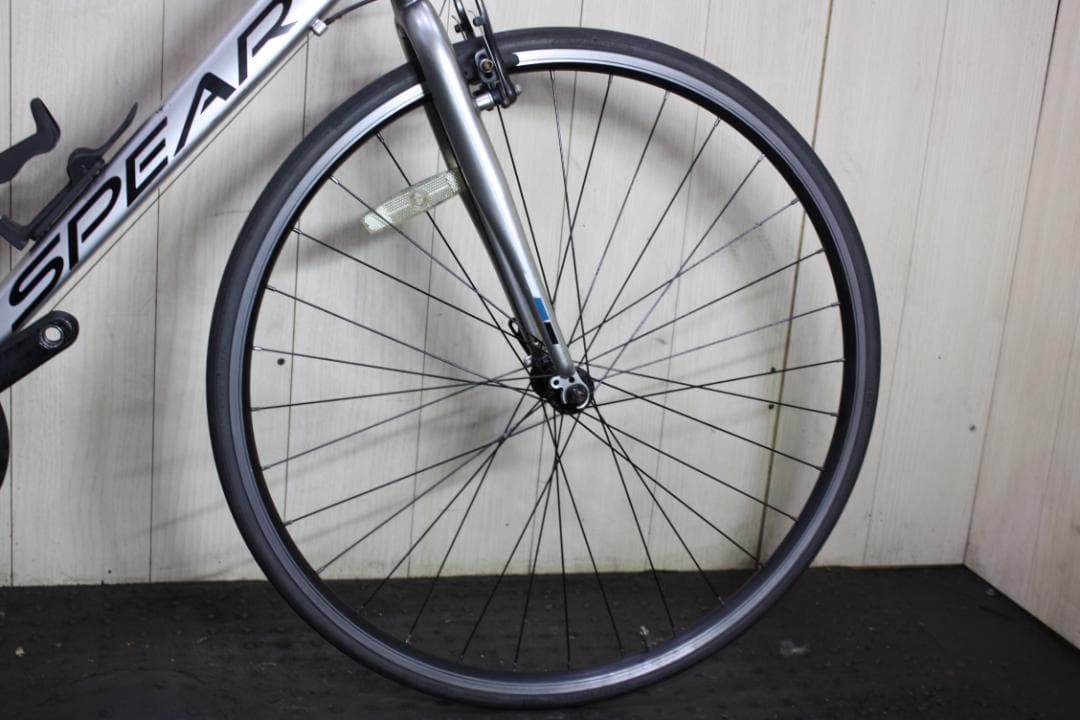 SPEAR(スペア) 700C アルミ シマノ6速 490mm クロスバイク