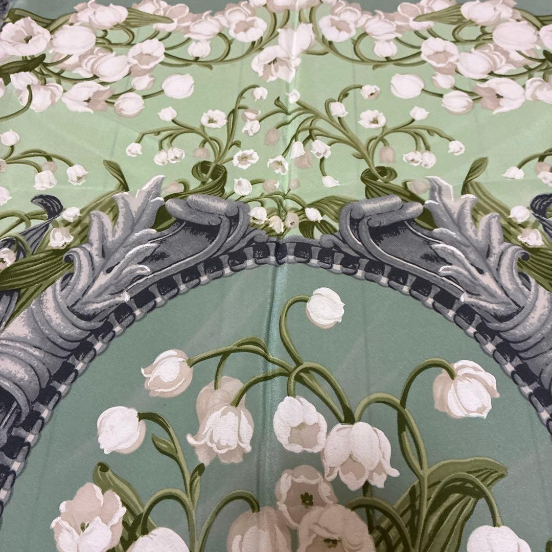 Christian Dior シルク　スカーフ　総柄　花柄　スズラン　イタリア製