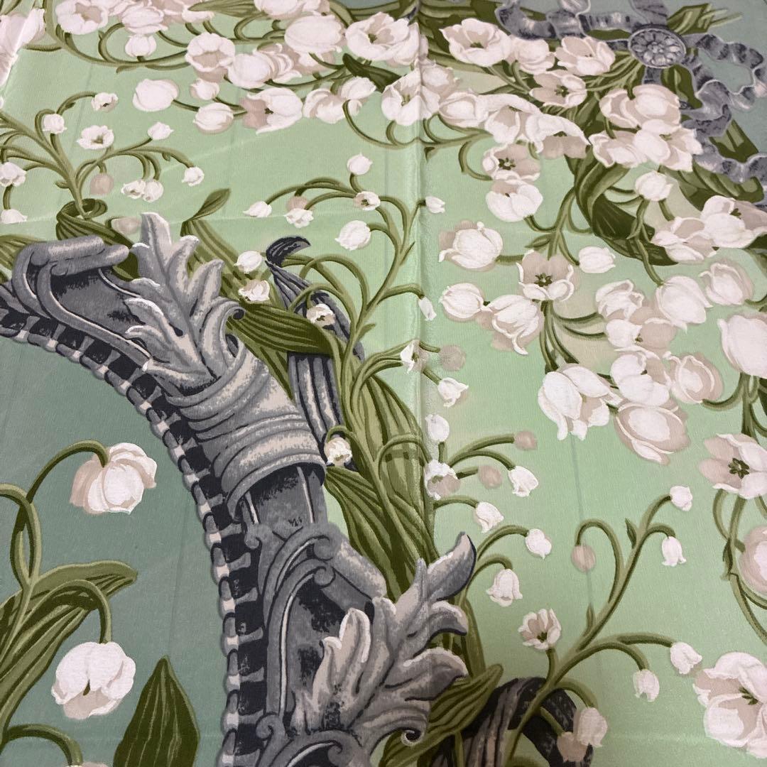 Christian Dior シルク　スカーフ　総柄　花柄　スズラン　イタリア製