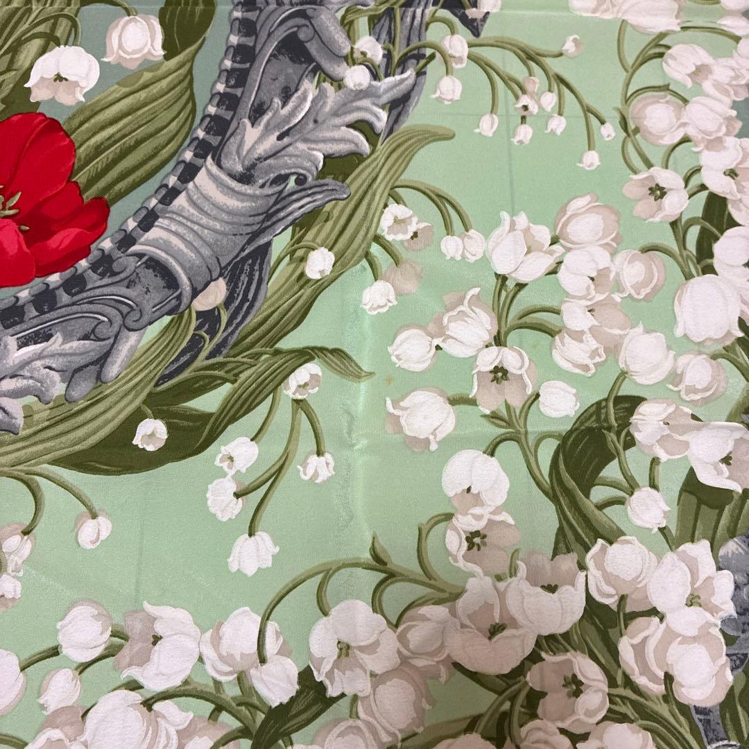 Christian Dior シルク　スカーフ　総柄　花柄　スズラン　イタリア製