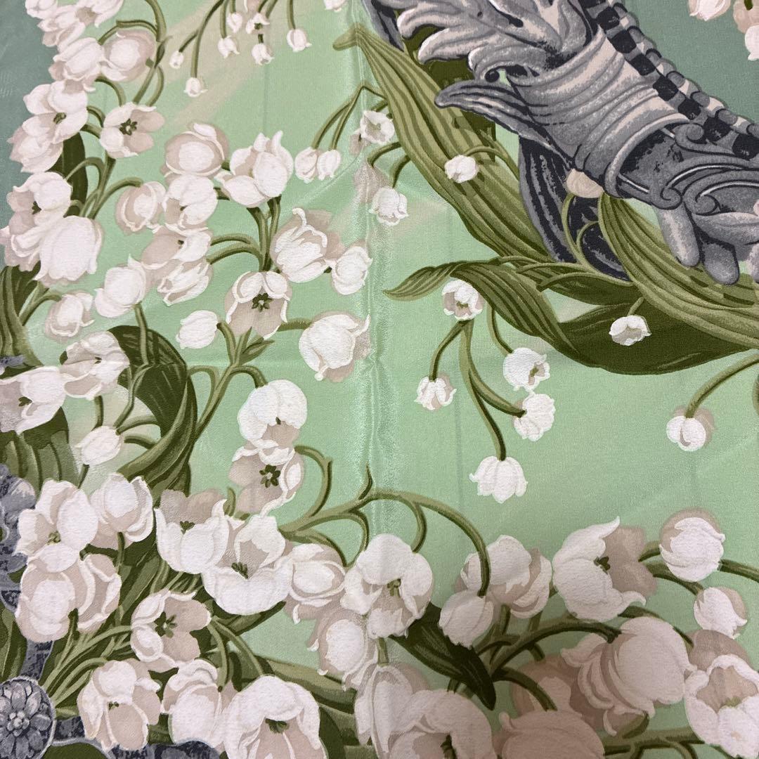 Christian Dior シルク　スカーフ　総柄　花柄　スズラン　イタリア製