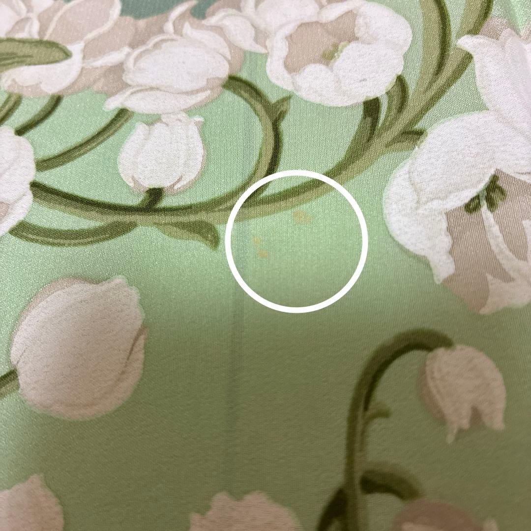 Christian Dior シルク　スカーフ　総柄　花柄　スズラン　イタリア製
