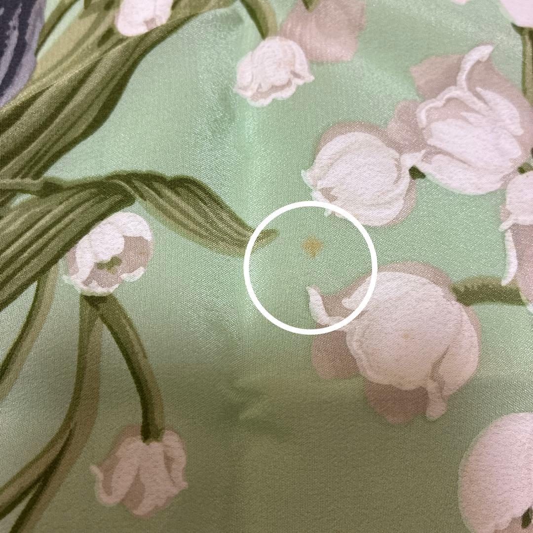Christian Dior シルク　スカーフ　総柄　花柄　スズラン　イタリア製