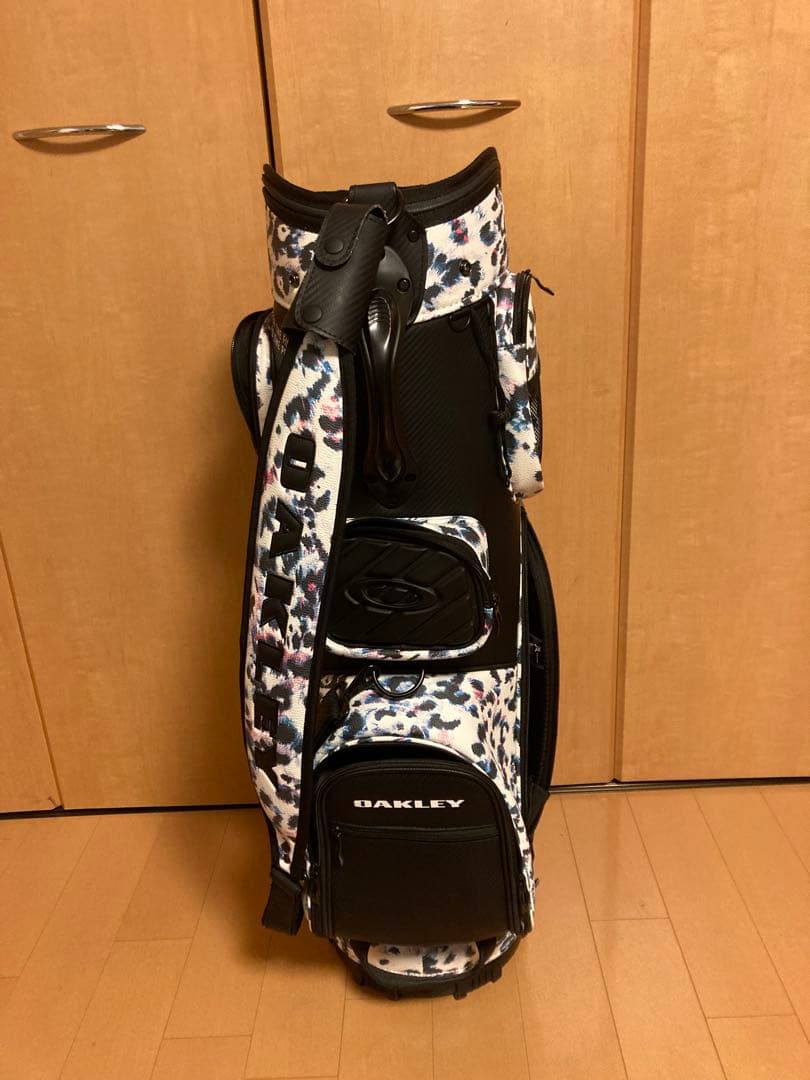 オークリー　9.5型　OAKLEY キャディバッグ　スカル　美品