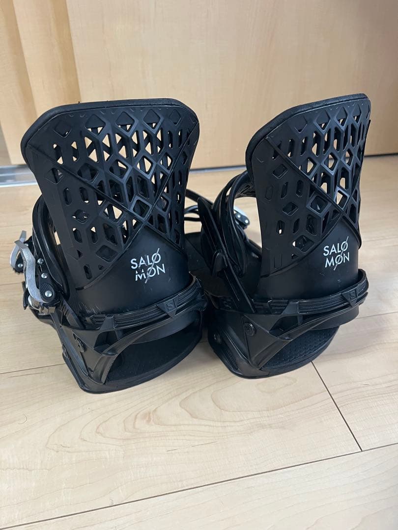 SALOMON ハイランダーブラック Mサイズ　スノーボードビンディング