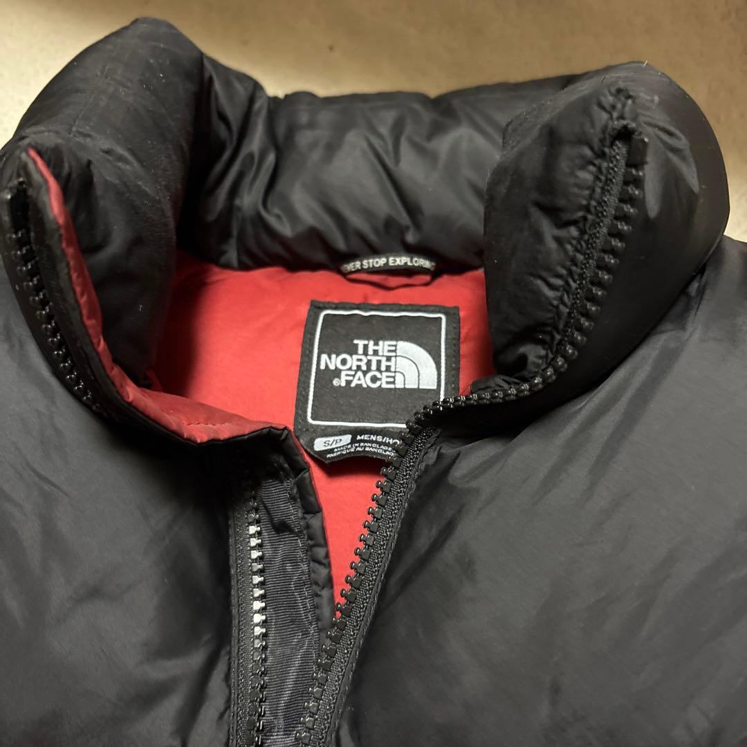 THE NORTH FACE ダウンベスト 赤・黒