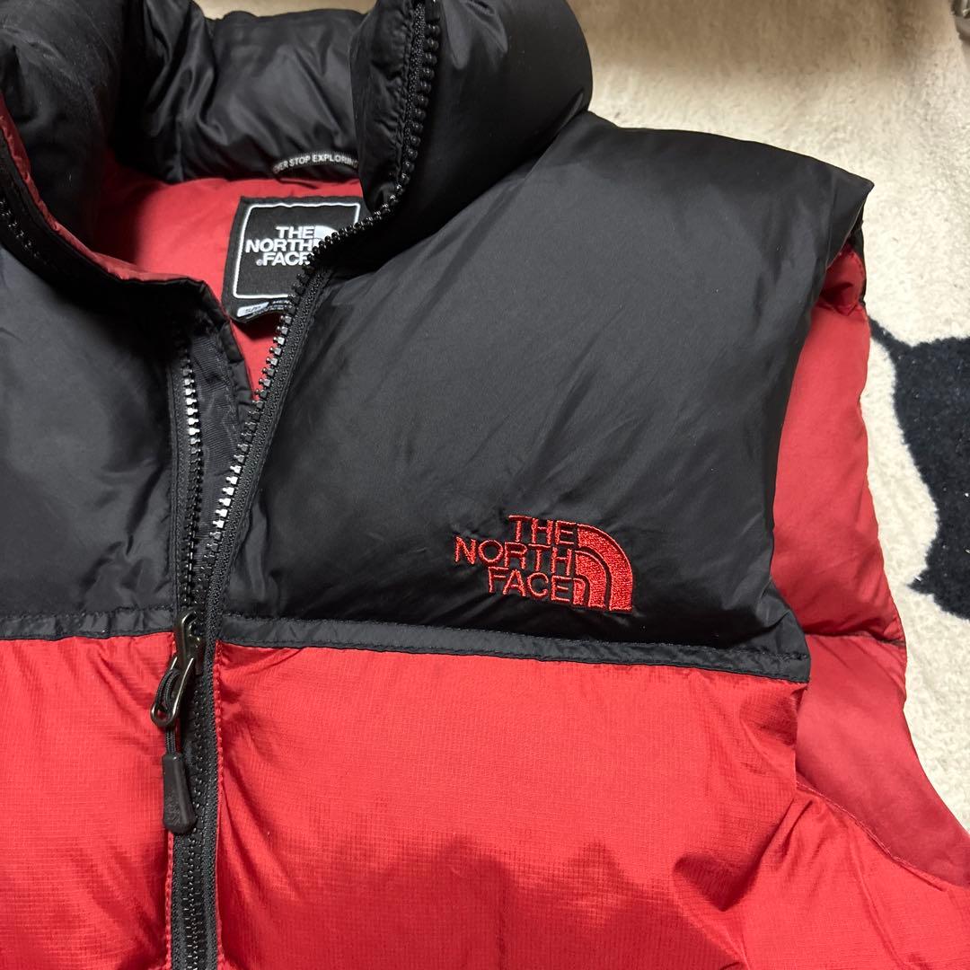 THE NORTH FACE ダウンベスト 赤・黒
