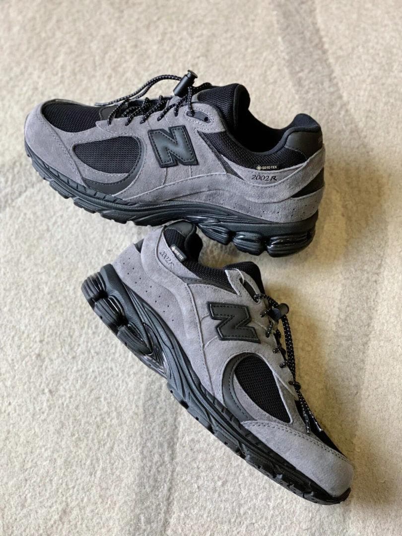JJJJound X New Balance 2002R GTX はいくろ