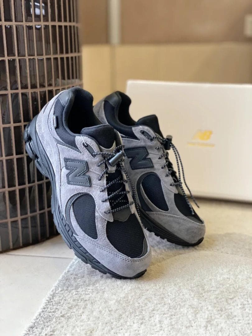 JJJJound X New Balance 2002R GTX はいくろ
