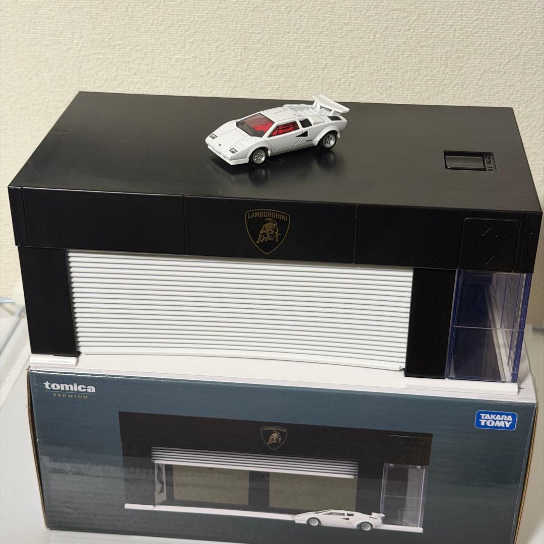 トミカ ガレージ ランボルギーニエディション　車庫