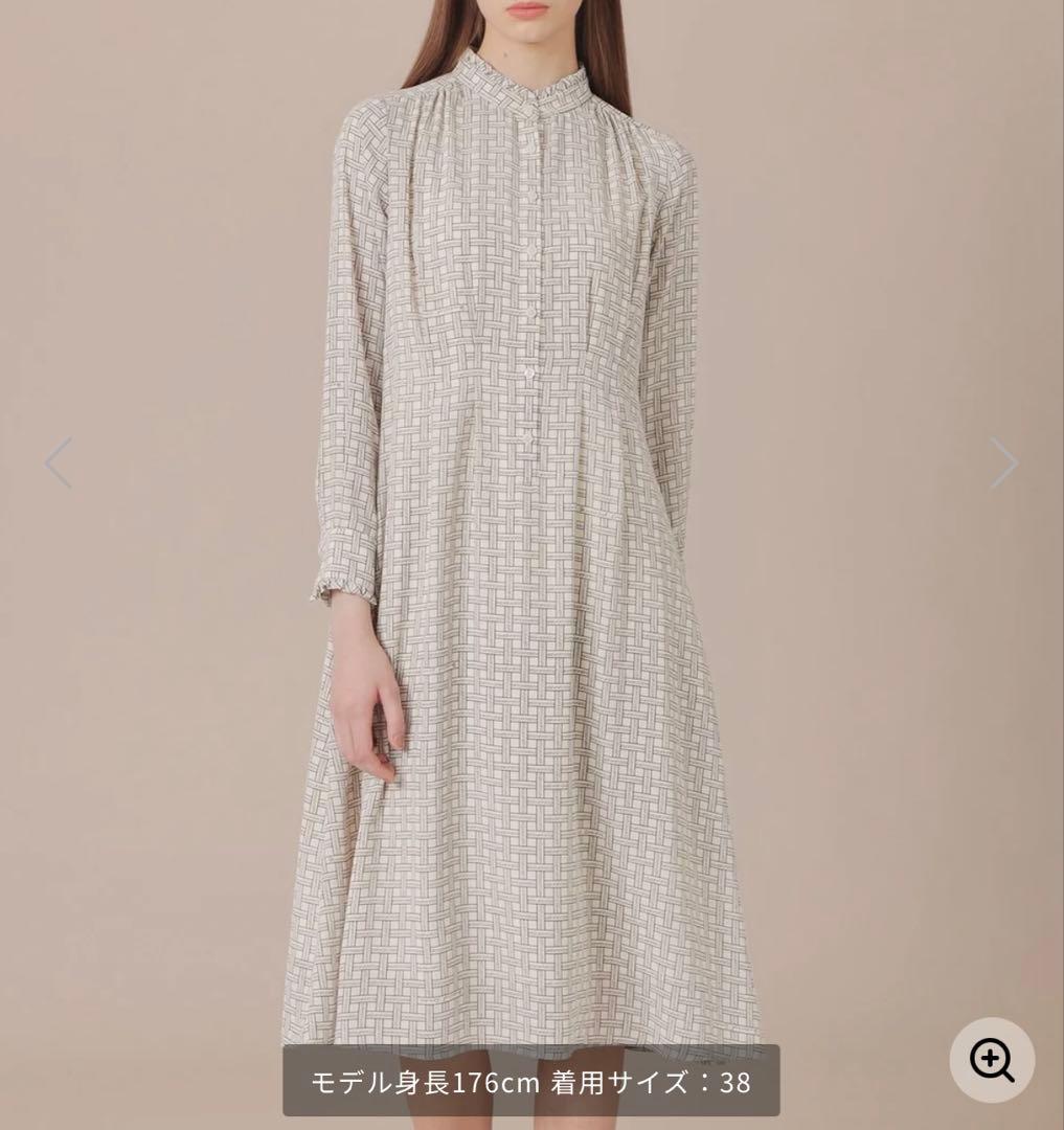 美品　マッキントッシュロンドン 総柄 フレアワンピース L ロングワンピース　白