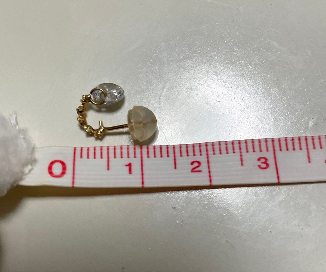 匿名発送⭕️ K18 イエローゴールド ダンシングピアス 片耳用