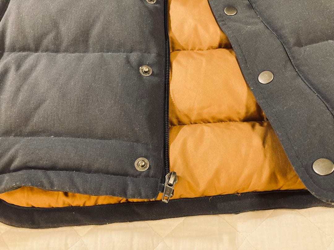 ヒ*4様 週末限定値下【美品】パタゴニアダウンベストXSネイビー✖️ブラウン