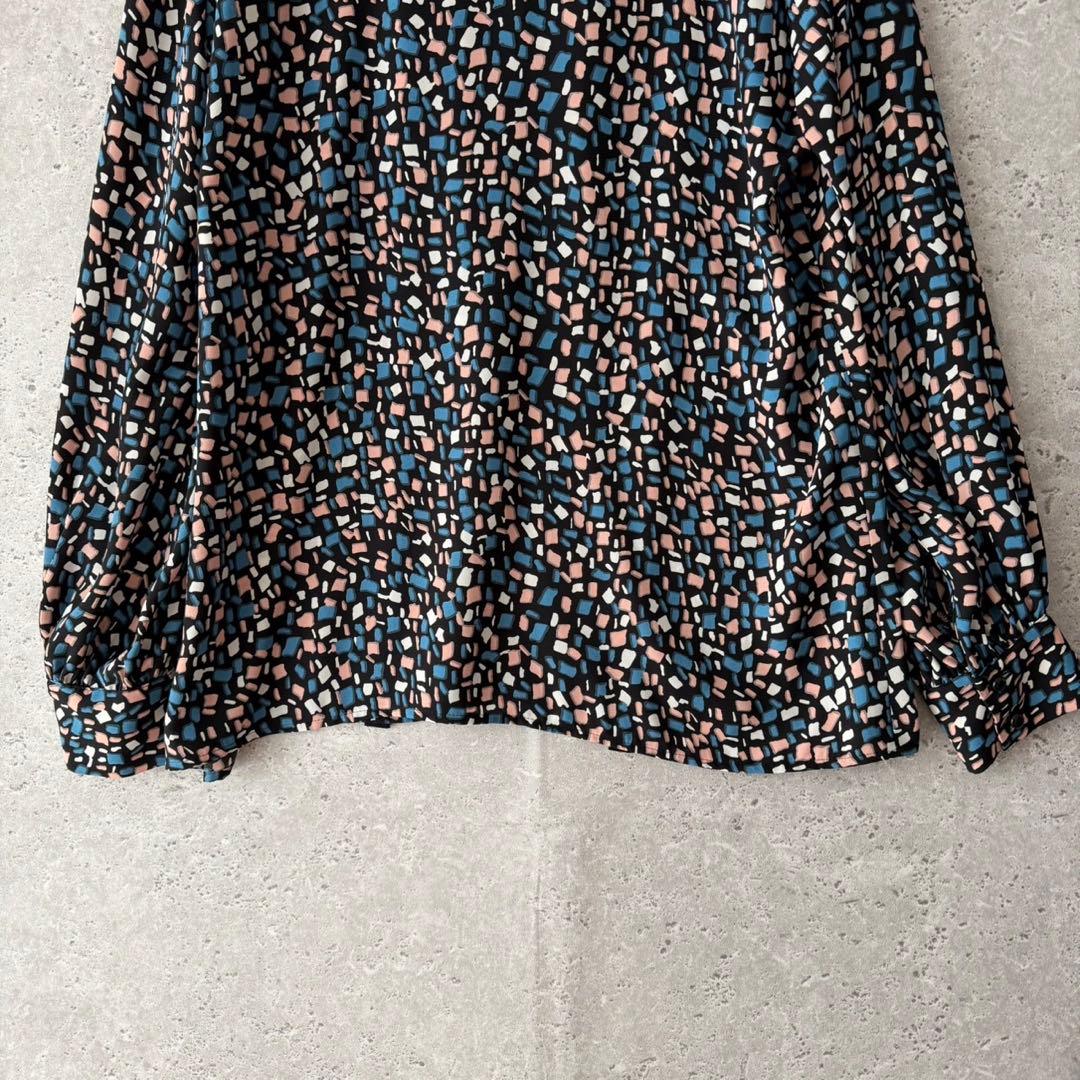 ANAYI イレギュラースクエアプリントタイ付きブラウス　23AW