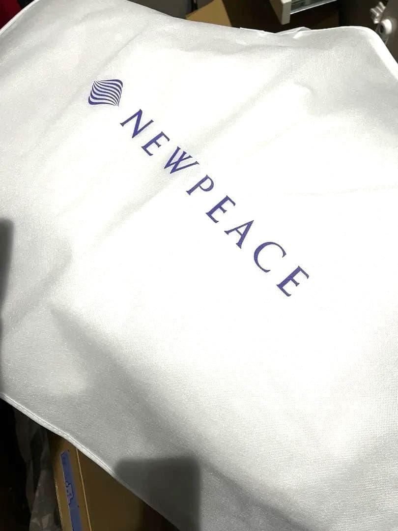 リファ　正規品　NEWPEACE 枕　ピロー　首枕 ホワイト