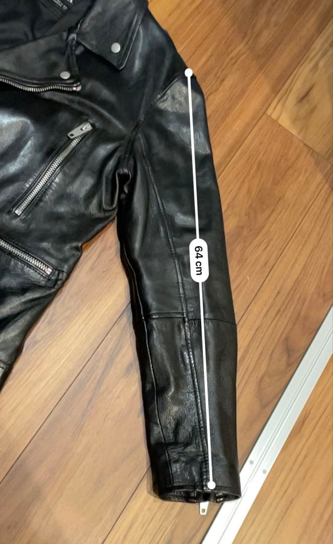 ZARAダブルライダース完売
