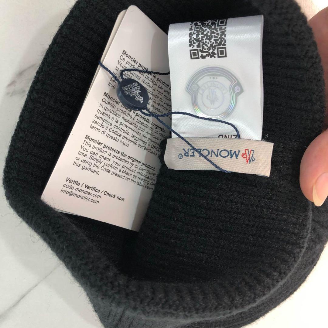 Moncler 黒 ニット帽