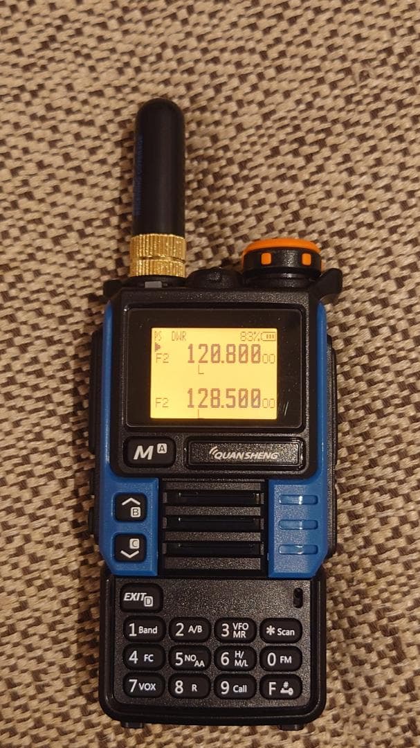 【エアバンド対応】カーアンテナ付き 広帯域受信機 新品 航空無線 FMラジオ