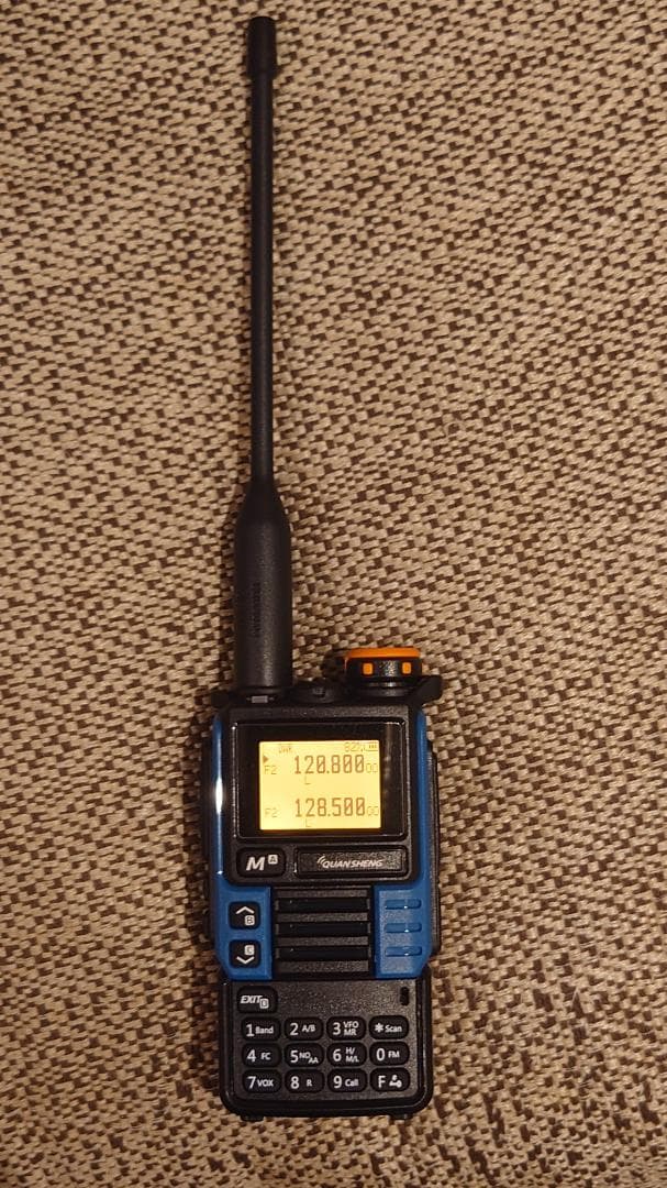 【エアバンド対応】カーアンテナ付き 広帯域受信機 新品 航空無線 FMラジオ