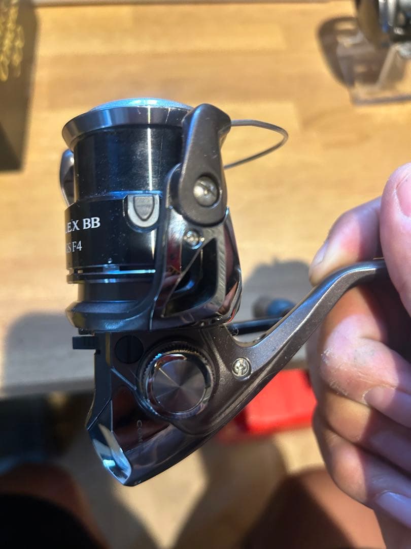 COMPLEX BB 2500HGS F4 スピニングリール