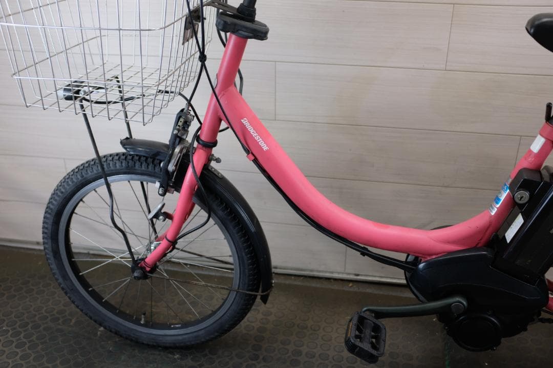電動自転車ブリヂスト　アシスタ　20インチ　3段　8.7Ah充電器あり