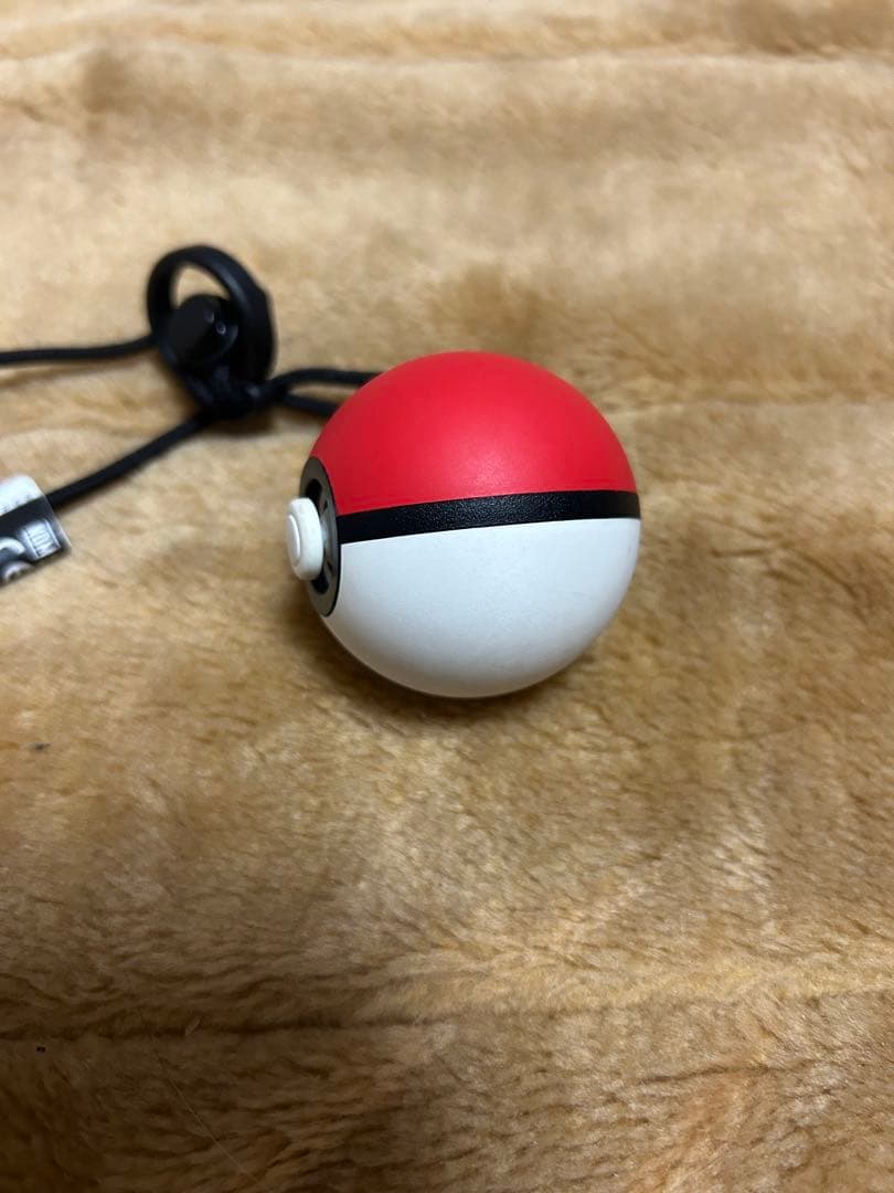 ポケットモンスター Let's Go! ピカチュウ + ボール型コントローラー