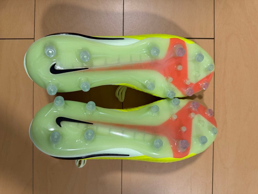 【未使用】Nike ファントム 6 LOW エリート AG-PRO