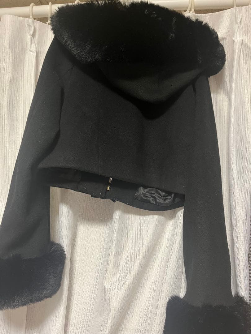 ROJITA ハートバックルショートコート 黒