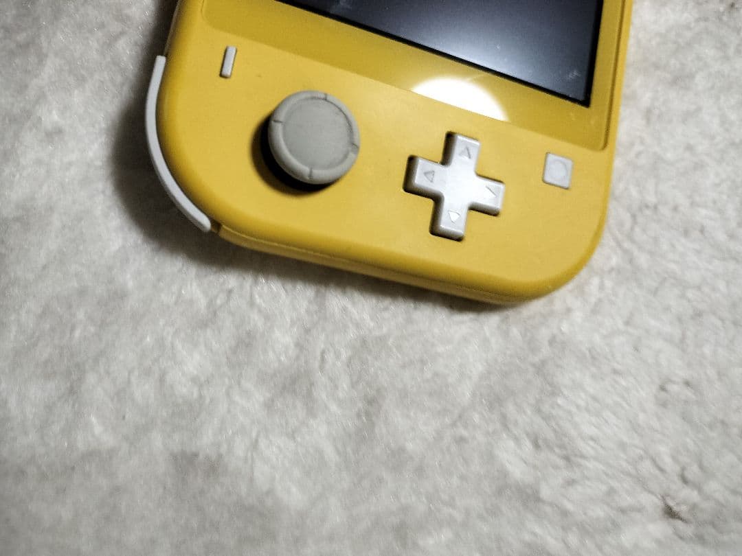 ジャンクNintendo Switch Lite イエロー不動品