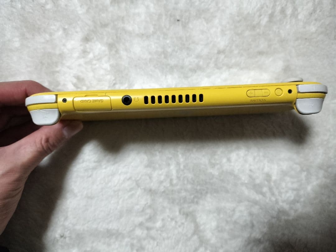 ジャンクNintendo Switch Lite イエロー不動品