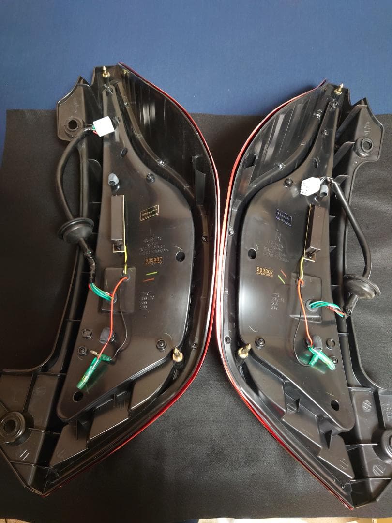 アクア NHP10 ヴァレンティ ジュエルテールランプ TT10AQA-HC-2