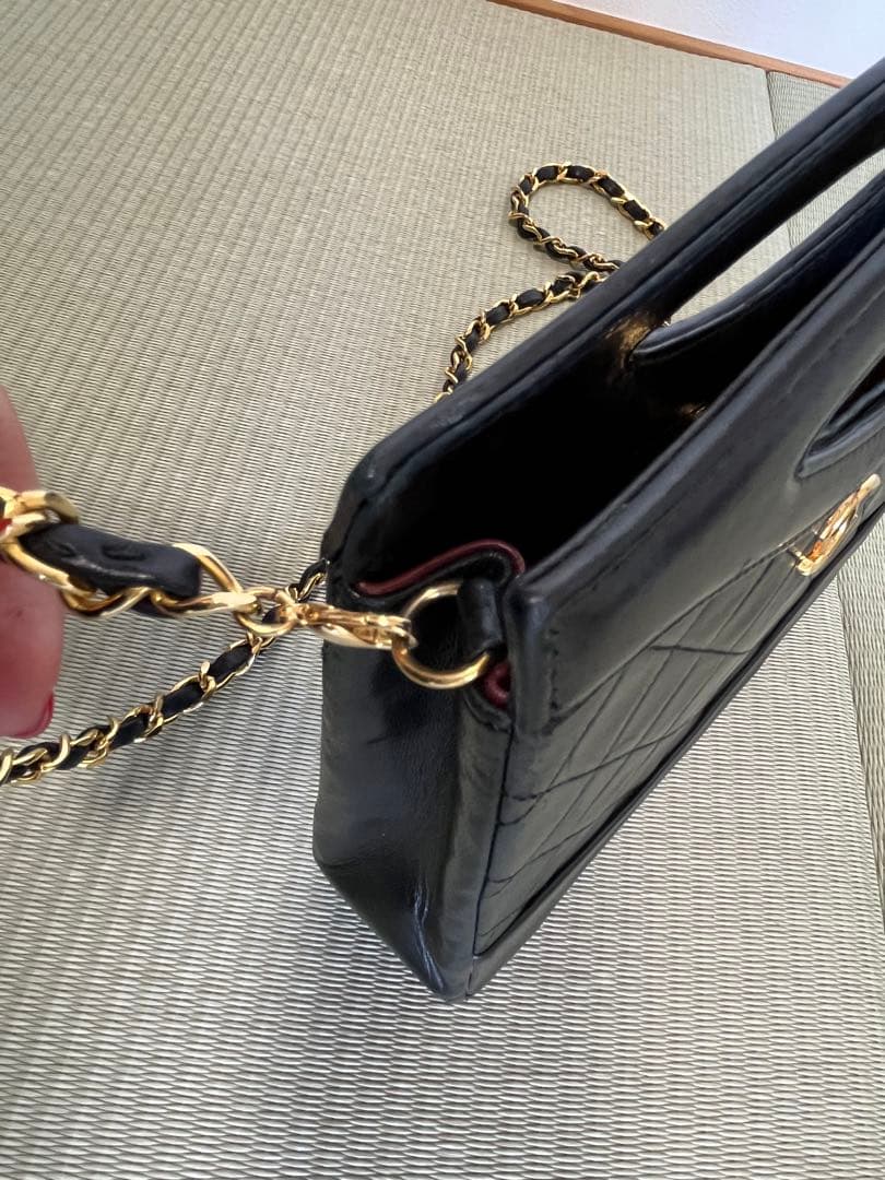 CHANEL シャネル ヴィンテージ マトラッセ　ミニショルダー黒 レザー