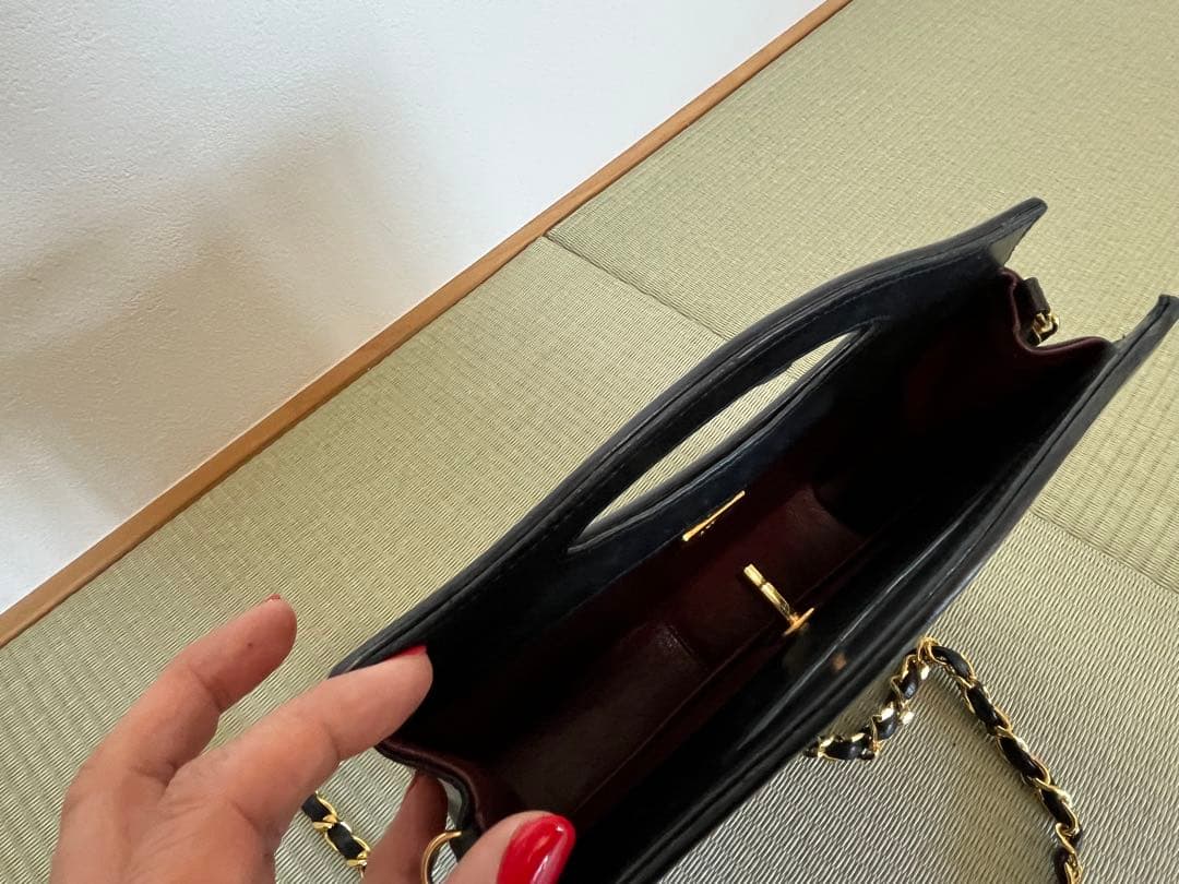 CHANEL シャネル ヴィンテージ マトラッセ　ミニショルダー黒 レザー