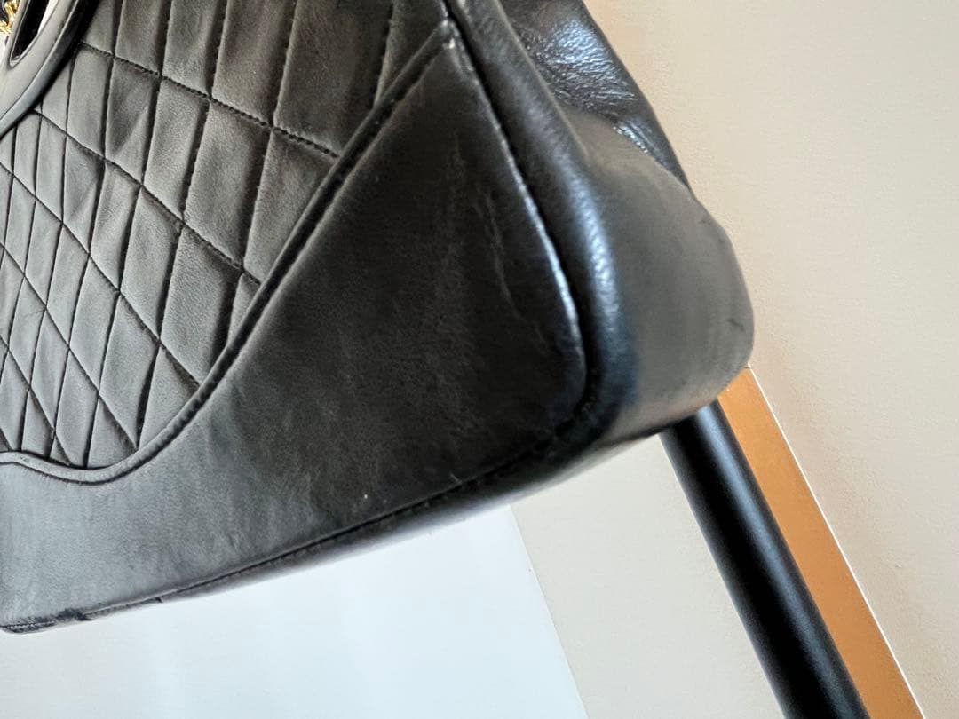 CHANEL シャネル ヴィンテージ マトラッセ　ミニショルダー黒 レザー