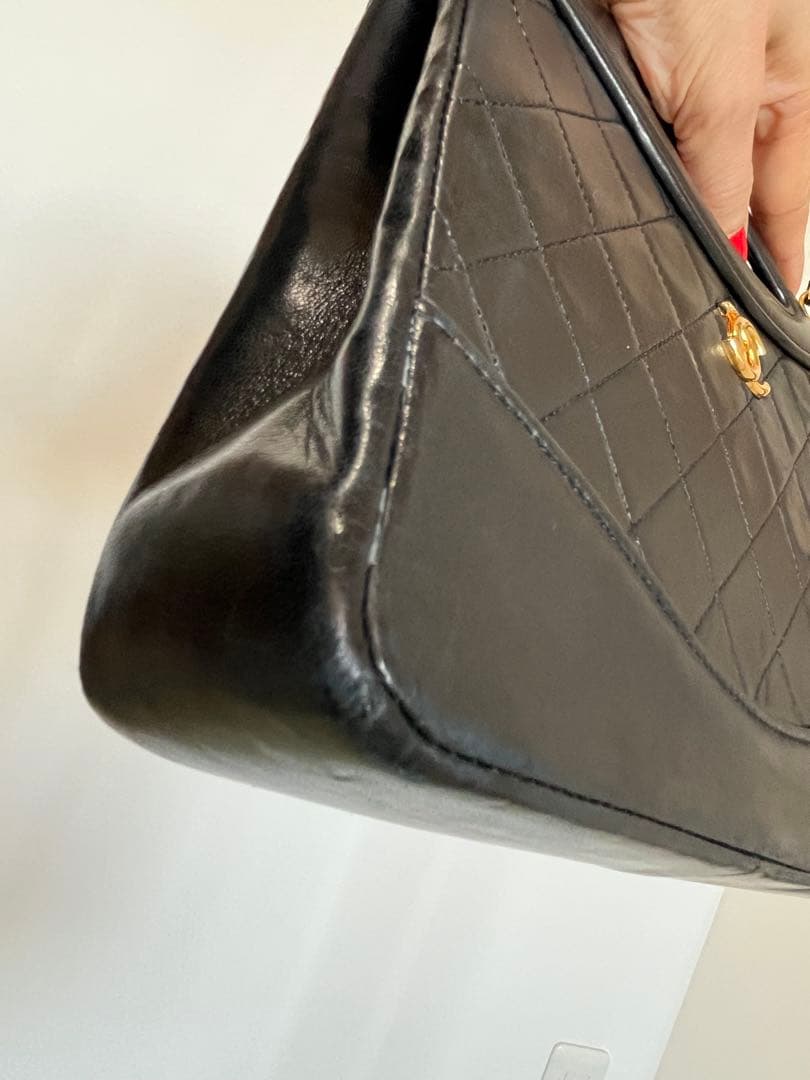 CHANEL シャネル ヴィンテージ マトラッセ　ミニショルダー黒 レザー
