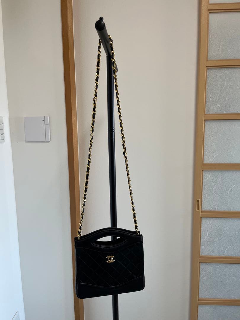 CHANEL シャネル ヴィンテージ マトラッセ　ミニショルダー黒 レザー