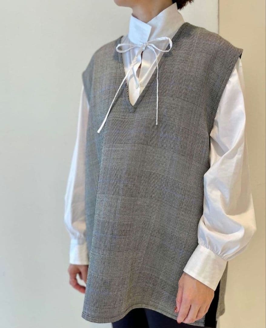 新品 チェック リバーシブルジレ